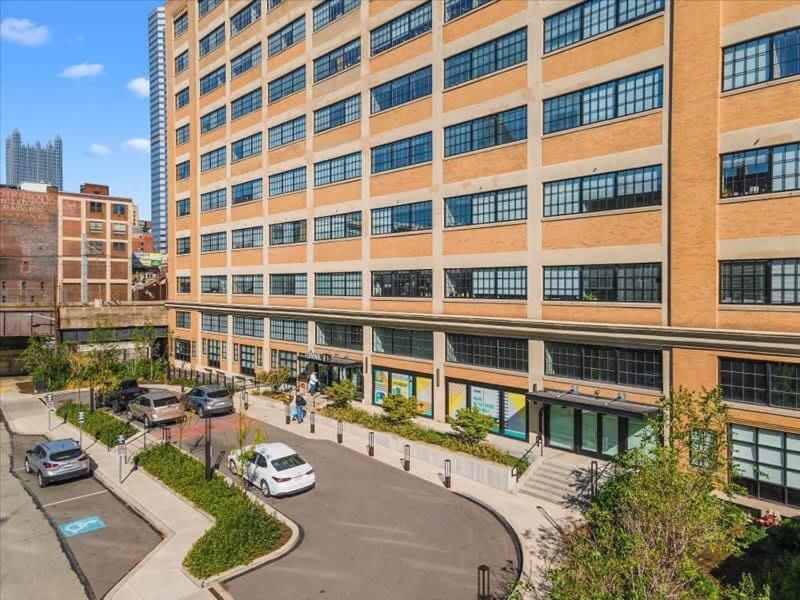 Cozysuites Trendy 1Br, Downtown Питтсбург Экстерьер фото
